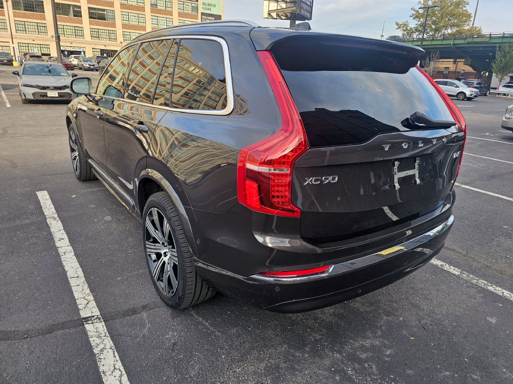Certified 2024 Volvo XC90 B6 Ultimate AWD/4WD image 28