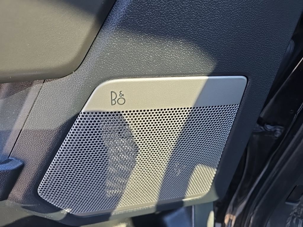 Used 2024 Ford F150 Lariat w/ Bed Utility Package image 10