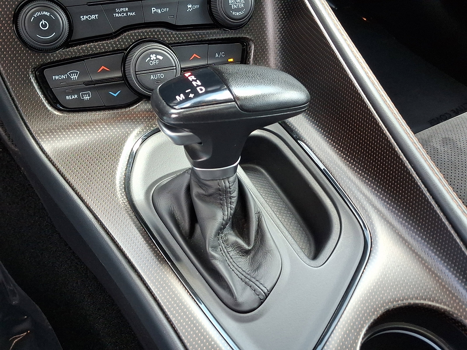 Used 2020 Dodge Challenger R/T image 14