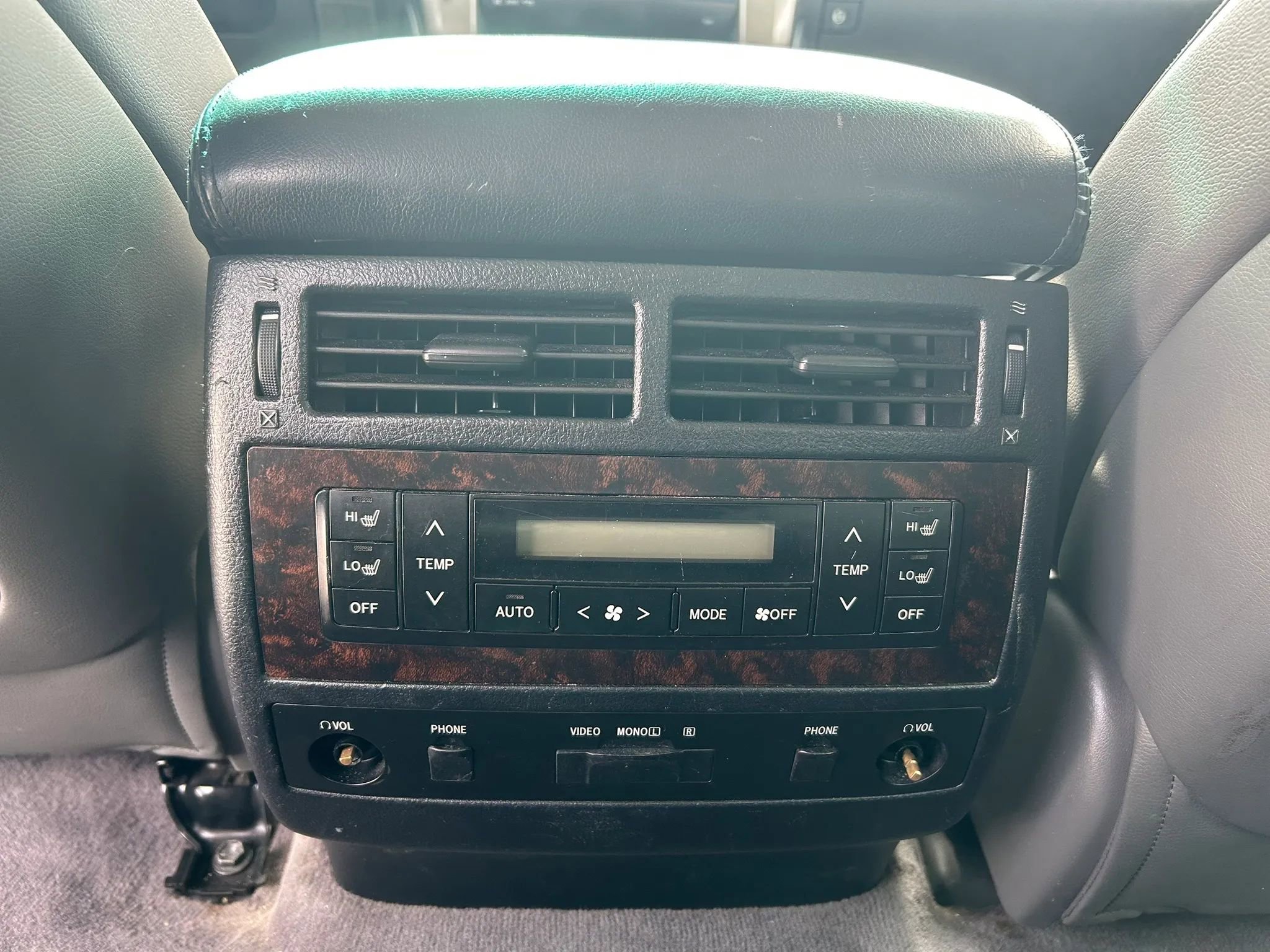 Used 2008 Toyota Land Cruiser AWD/4WD image 19