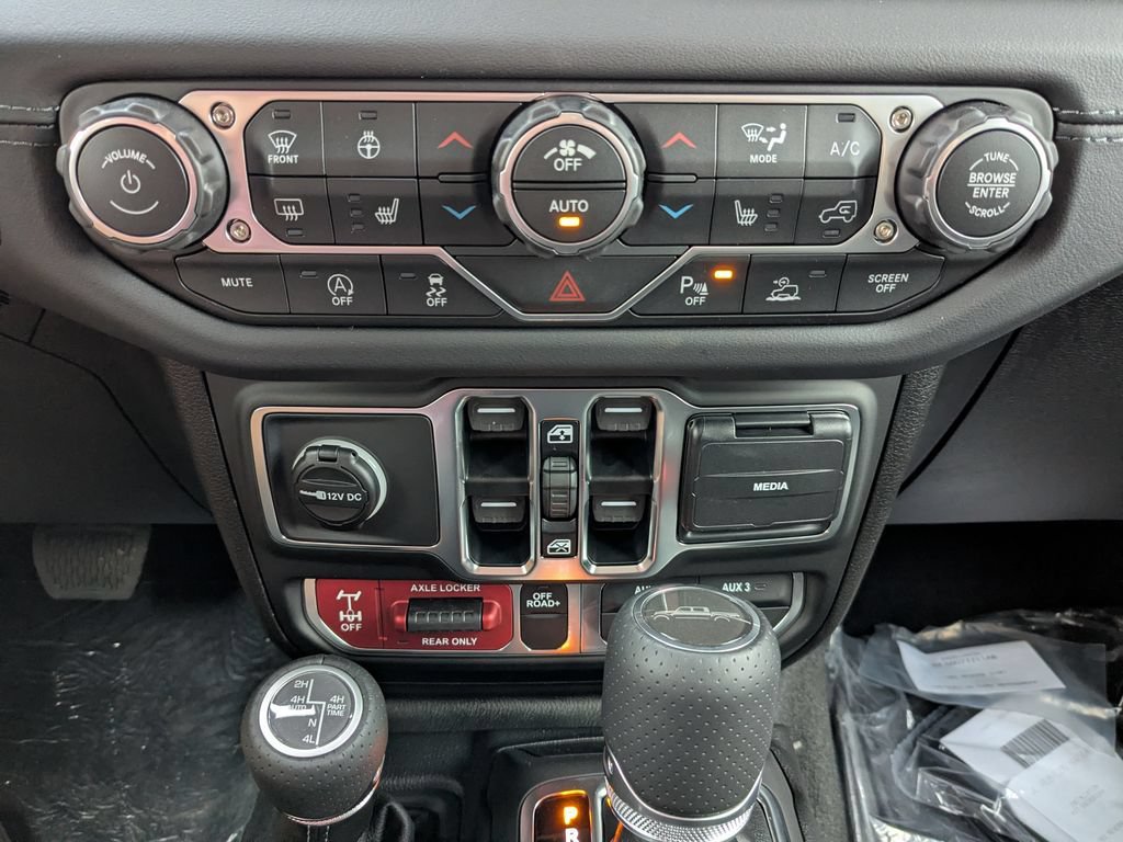 New 2026 Jeep Gladiator Mojave AWD/4WD image 25