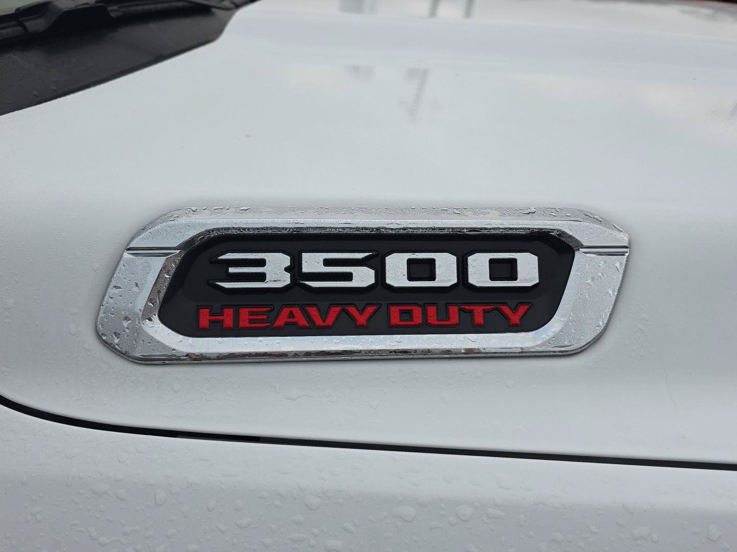 Used 2024 RAM 3500 Tradesman w/ Chrome Appearance Group AWD/4WD image 5