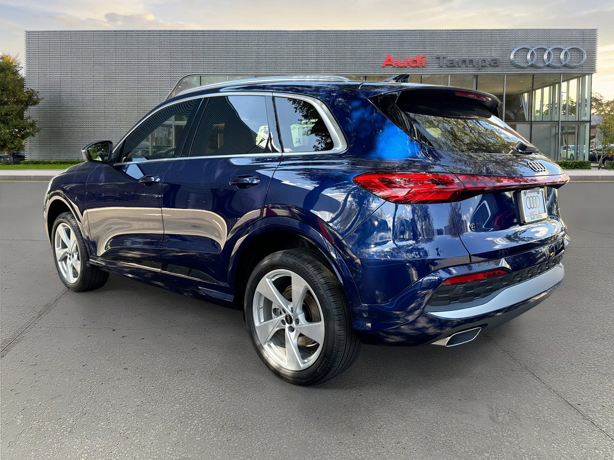 New 2025 Audi Q5 Premium Plus image 5