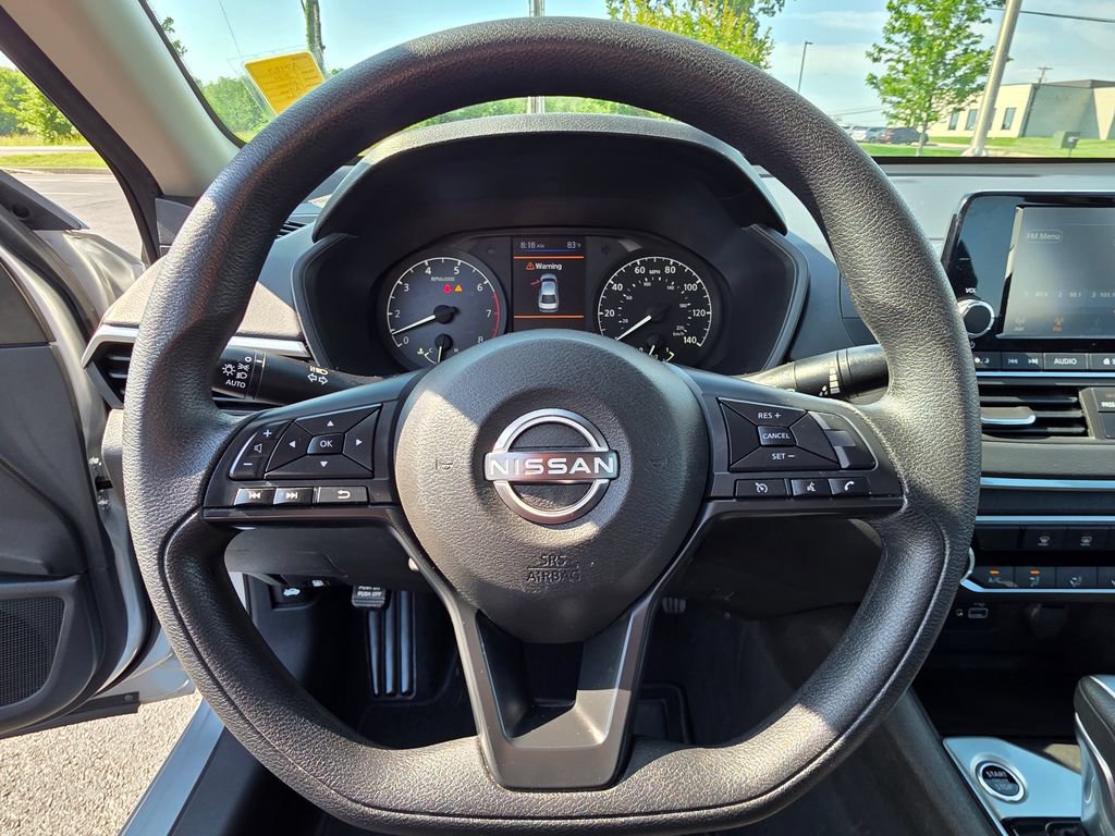 Used 2024 Nissan Altima 2.5 S FWD image 16