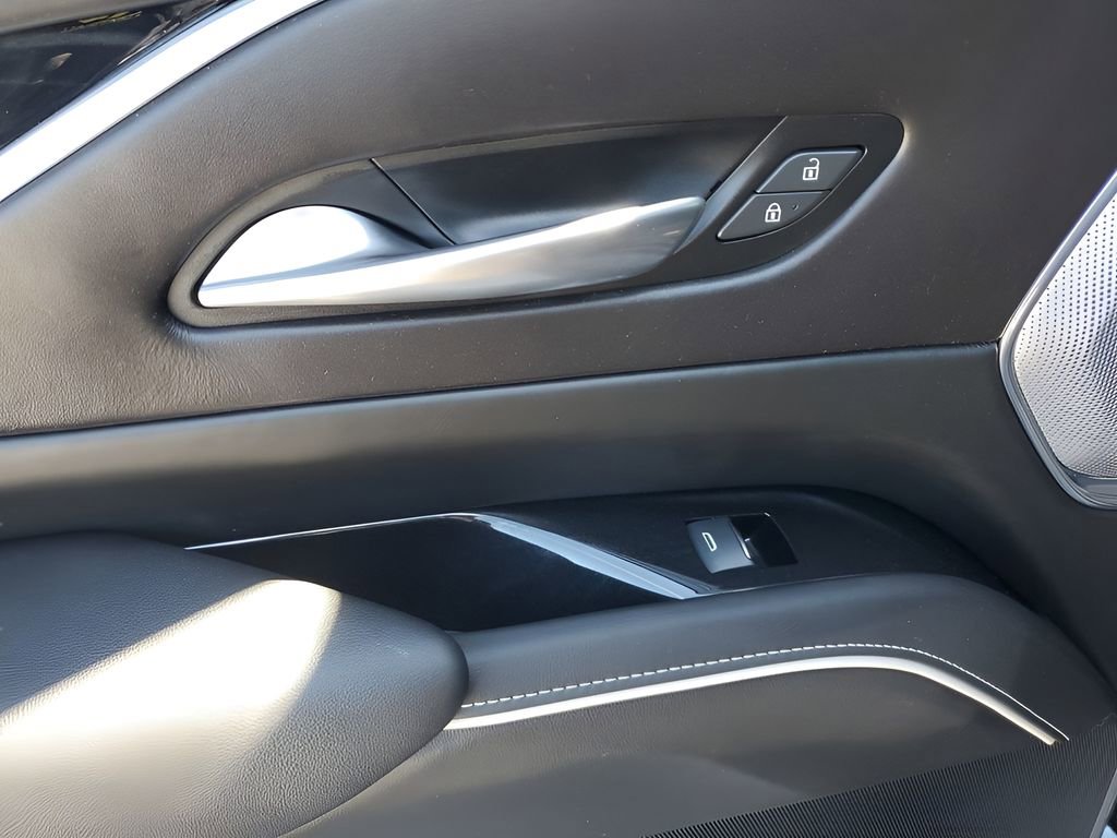 Used 2024 Cadillac Escalade ESV V image 48