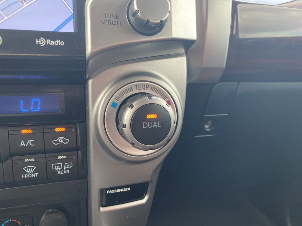 Used 2020 Toyota 4Runner Limited AWD/4WD image 27