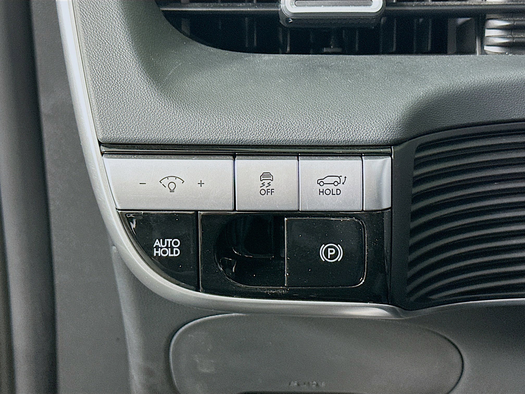 Used 2024 Hyundai Ioniq 5 SEL image 16