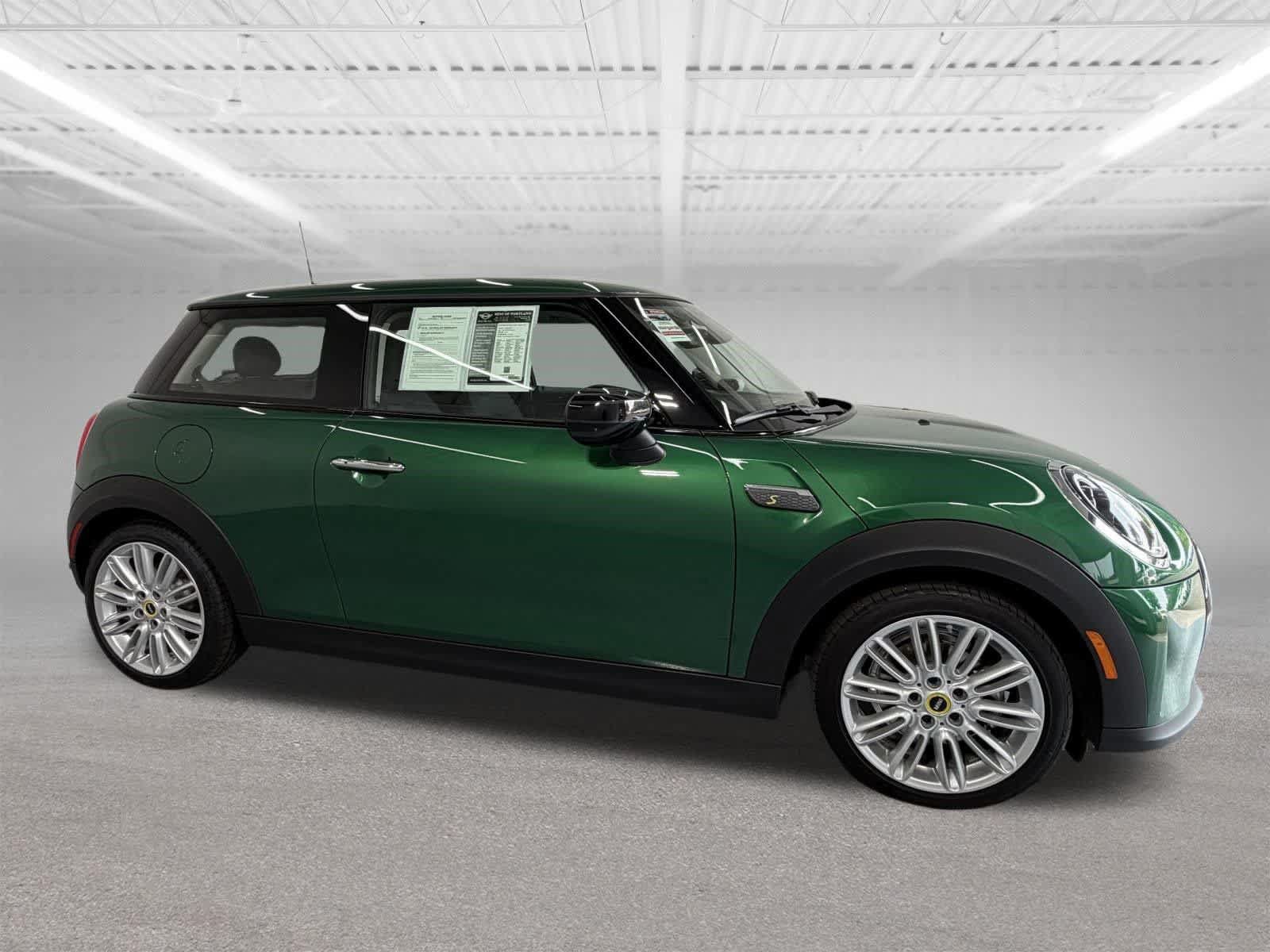 Used 2024 MINI Cooper SE FWD image 7