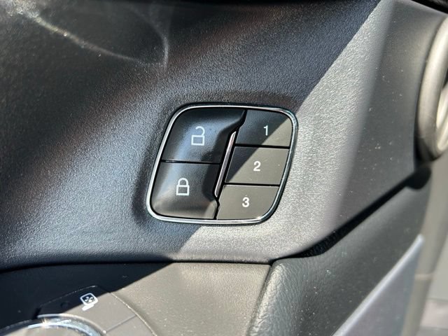 Used 2021 Ford Expedition XLT AWD/4WD image 30