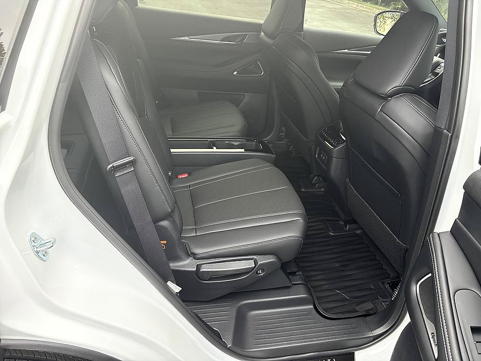 New 2027 INFINITI QX60 Sport AWD/4WD image 22