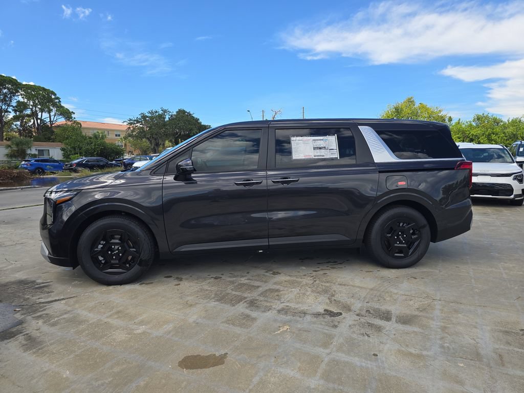 New 2027 Kia Carnival FWD image 5