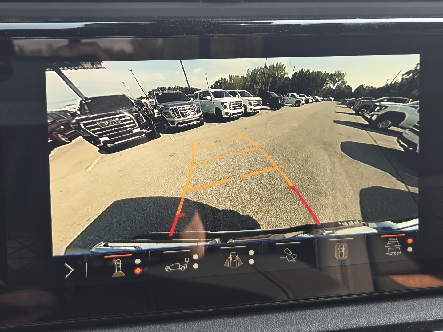 New 2026 GMC Sierra 1500 AT4 w/ AT4 Premium Package AWD/4WD image 8