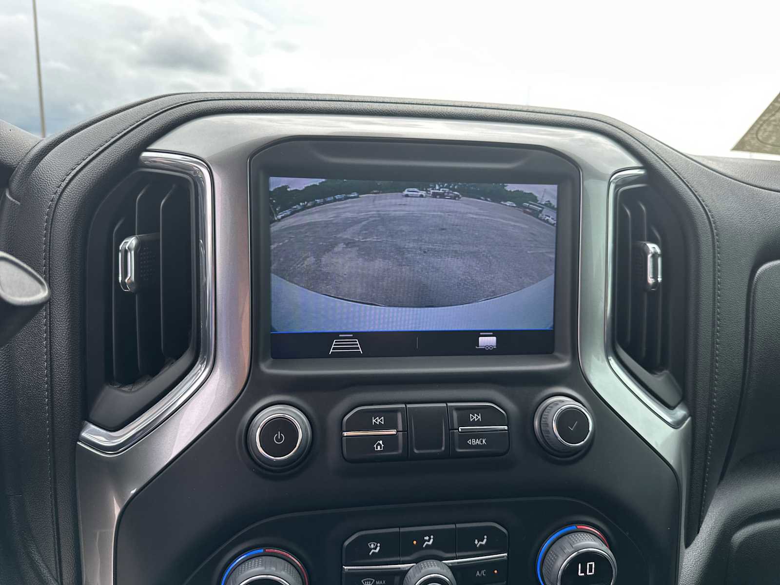 Used 2022 Chevrolet Silverado 1500 RST AWD/4WD image 21