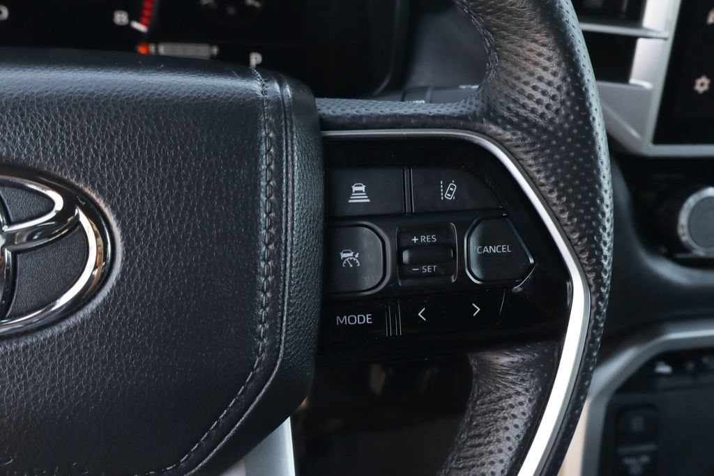 Used 2025 Toyota Tundra Platinum AWD/4WD image 28