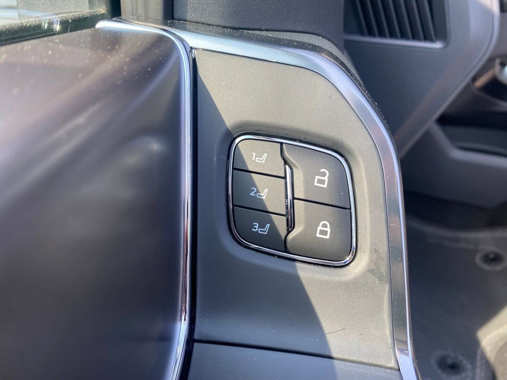 New 2025 Ford F150 Platinum image 15