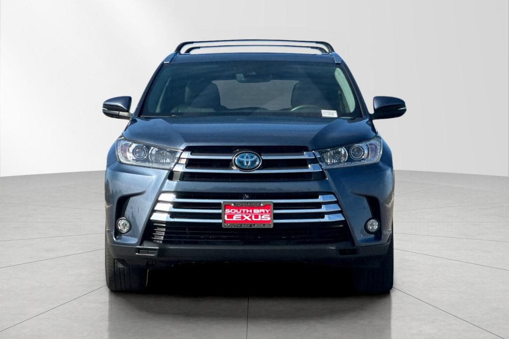 Used 2017 Toyota Highlander Limited Platinum AWD/4WD image 9