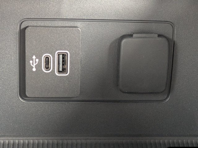 New 2026 Ford Explorer Platinum RWD image 23