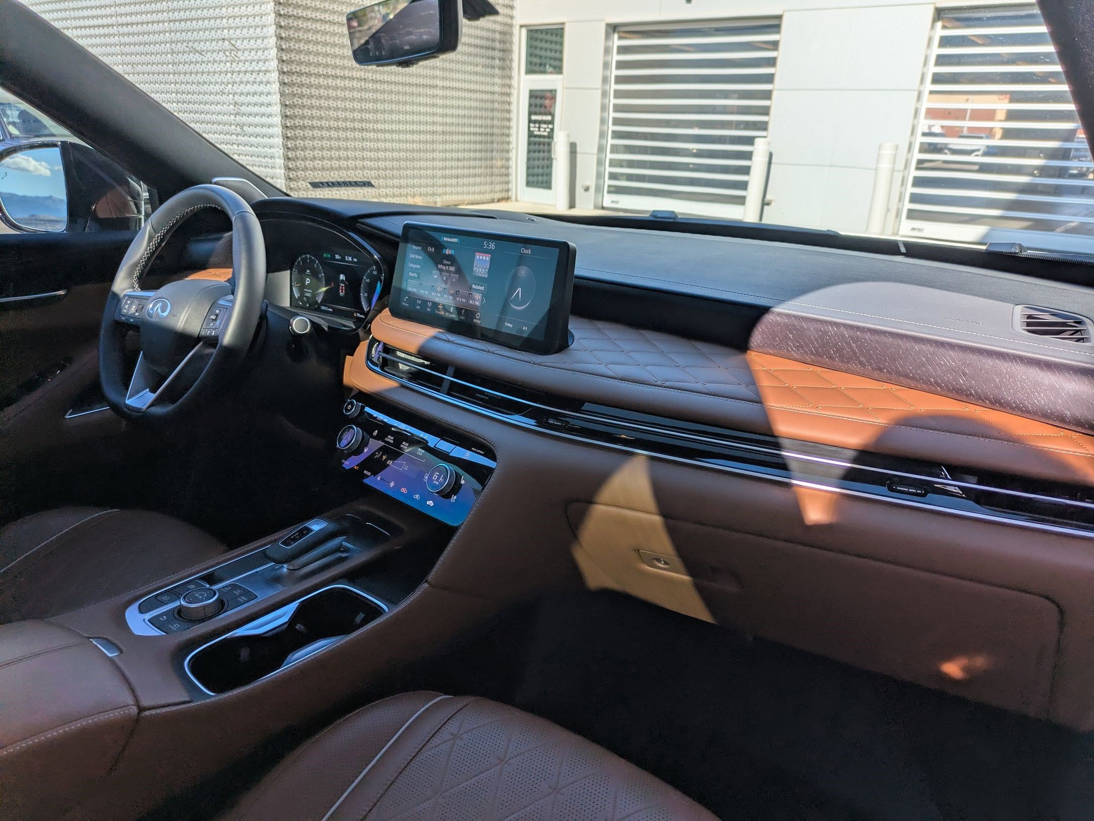 Used 2025 INFINITI QX60 Autograph w/ Cargo Package image 28