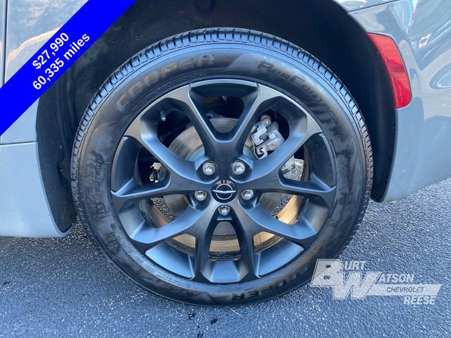 Used 2023 Chrysler Pacifica Touring-L w/ S Appearance Package image 14