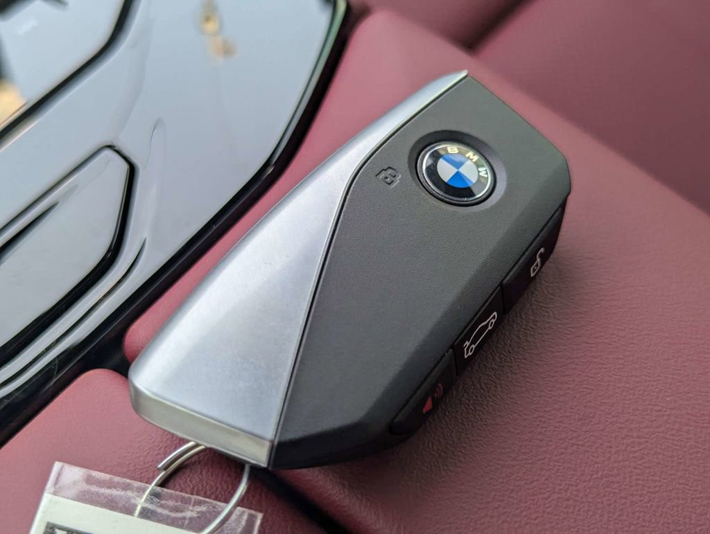 Used 2026 BMW 530i w/ M Sport Package image 28