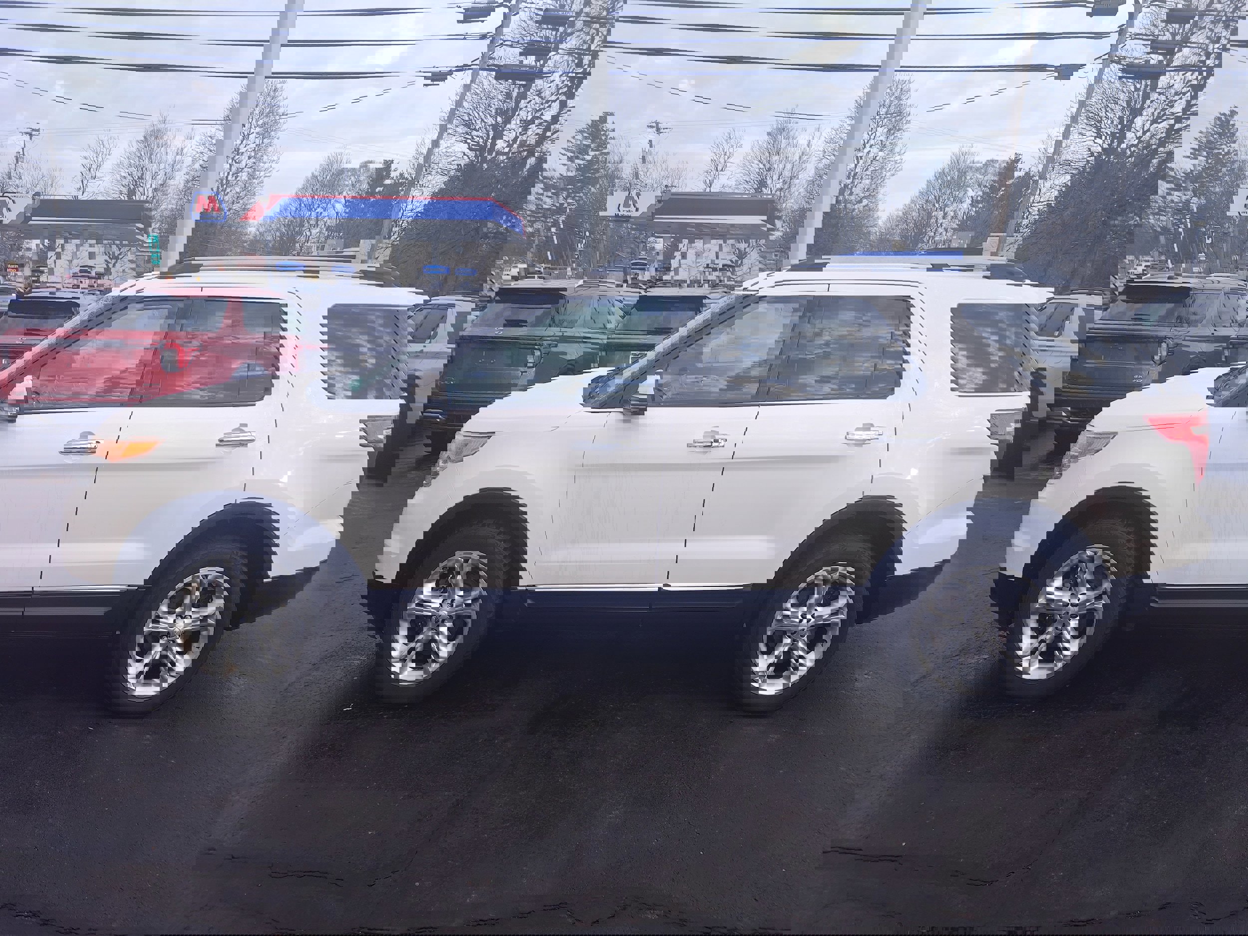 Used 2013 Ford Explorer Limited image 1