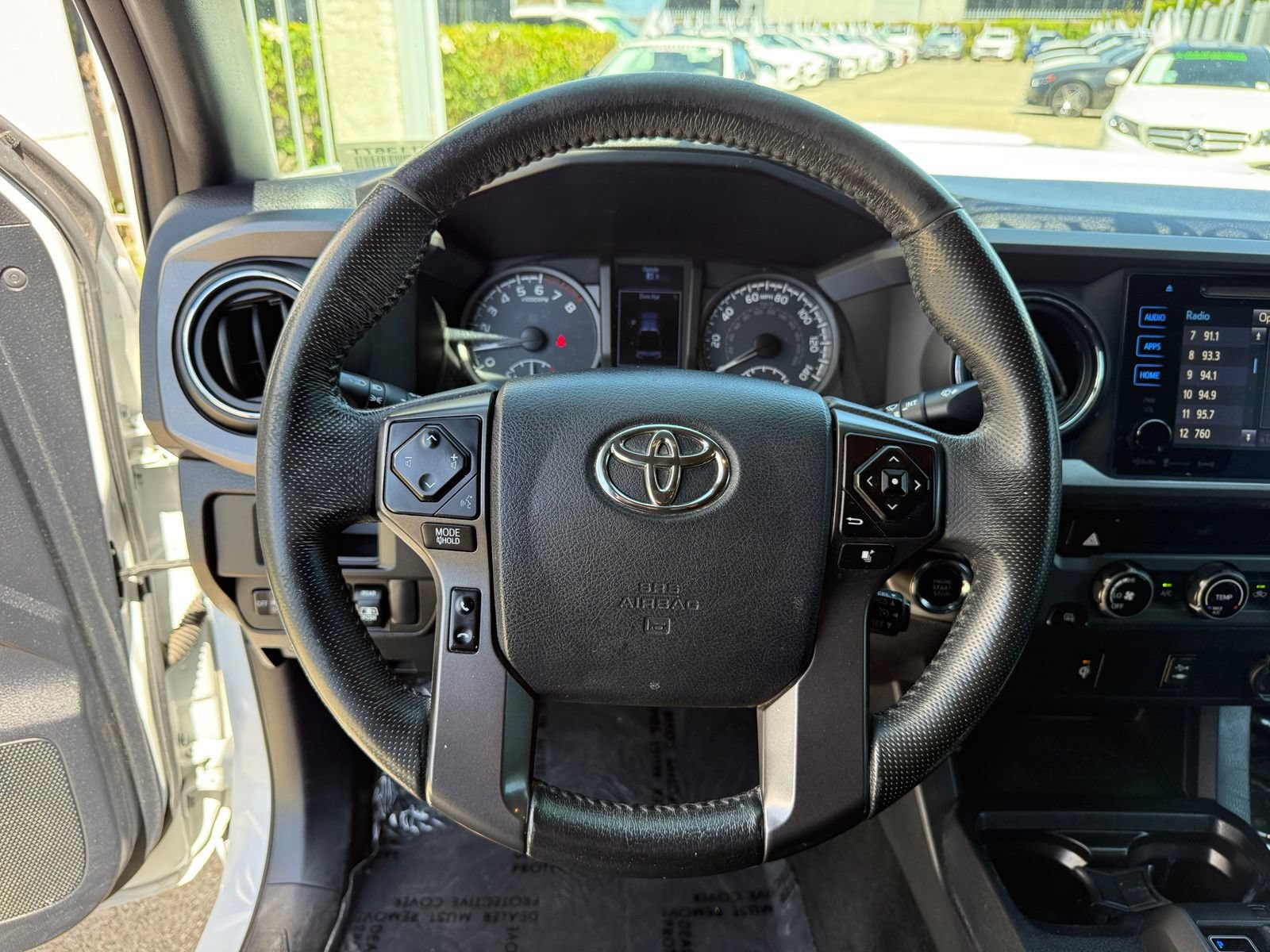 Used 2017 Toyota Tacoma TRD Sport w/ Tow Package RWD image 24