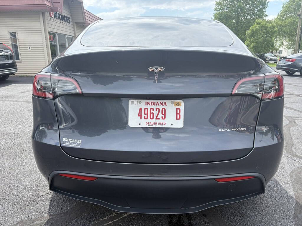 Used 2022 Tesla Model Y Long Range AWD/4WD image 5
