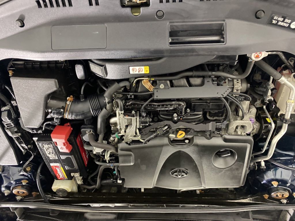 Used 2018 Toyota Camry XLE FWD image 35