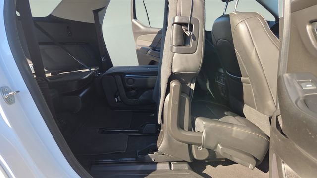 Used 2021 Chevrolet Traverse Premier image 24