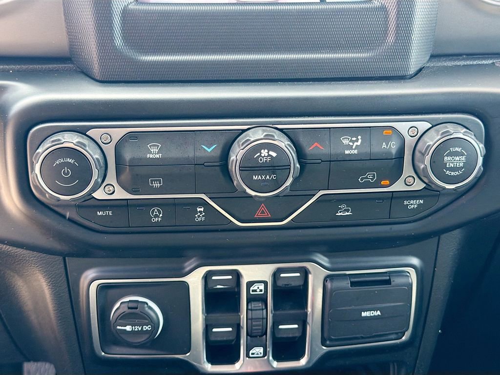Used 2022 Jeep Wrangler Unlimited Sport image 28