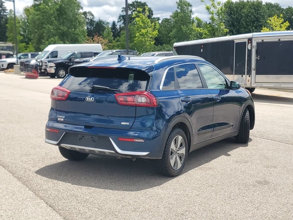 Used 2019 Kia Niro LX FWD image 2