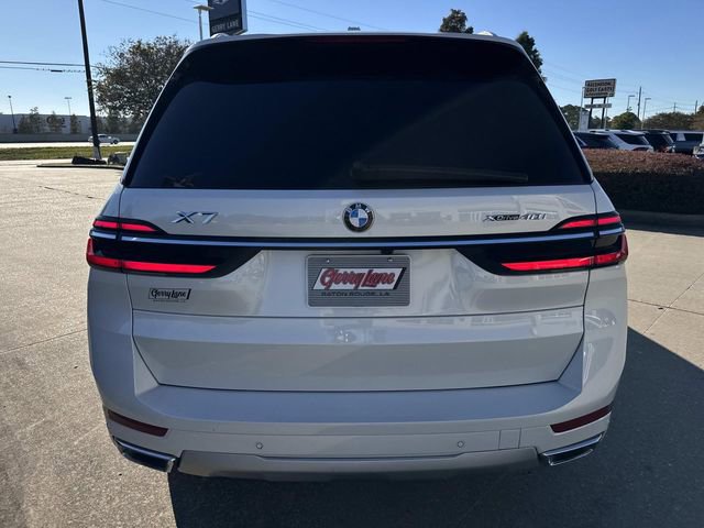 Used 2023 BMW X7 xDrive40i image 6