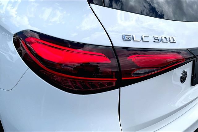 Used 2026 Mercedes-Benz GLC 300 4MATIC image 25
