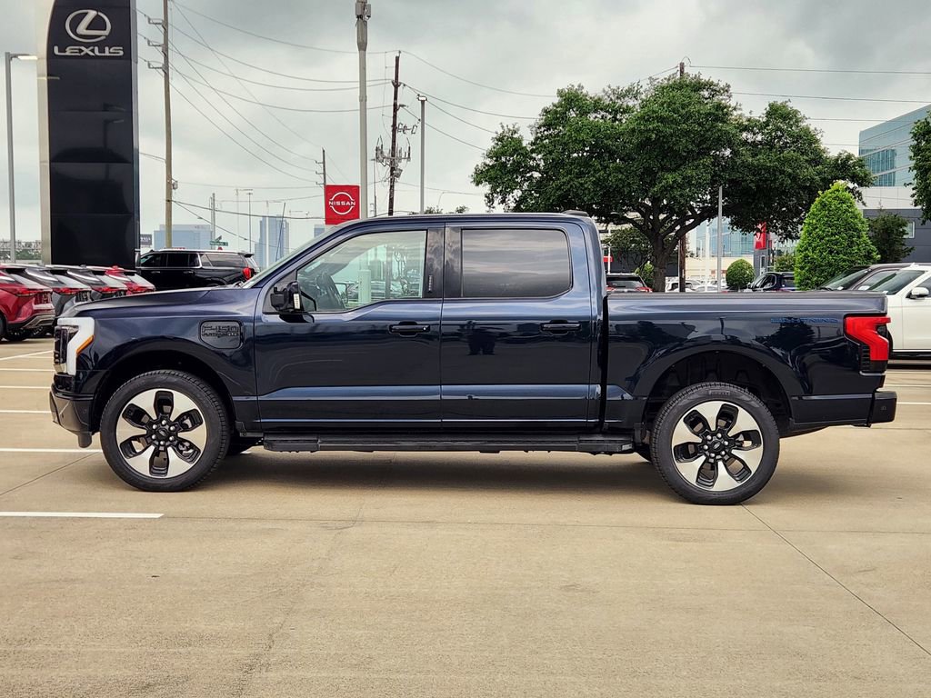 Used 2023 Ford F150 Lightning Platinum AWD/4WD image 4