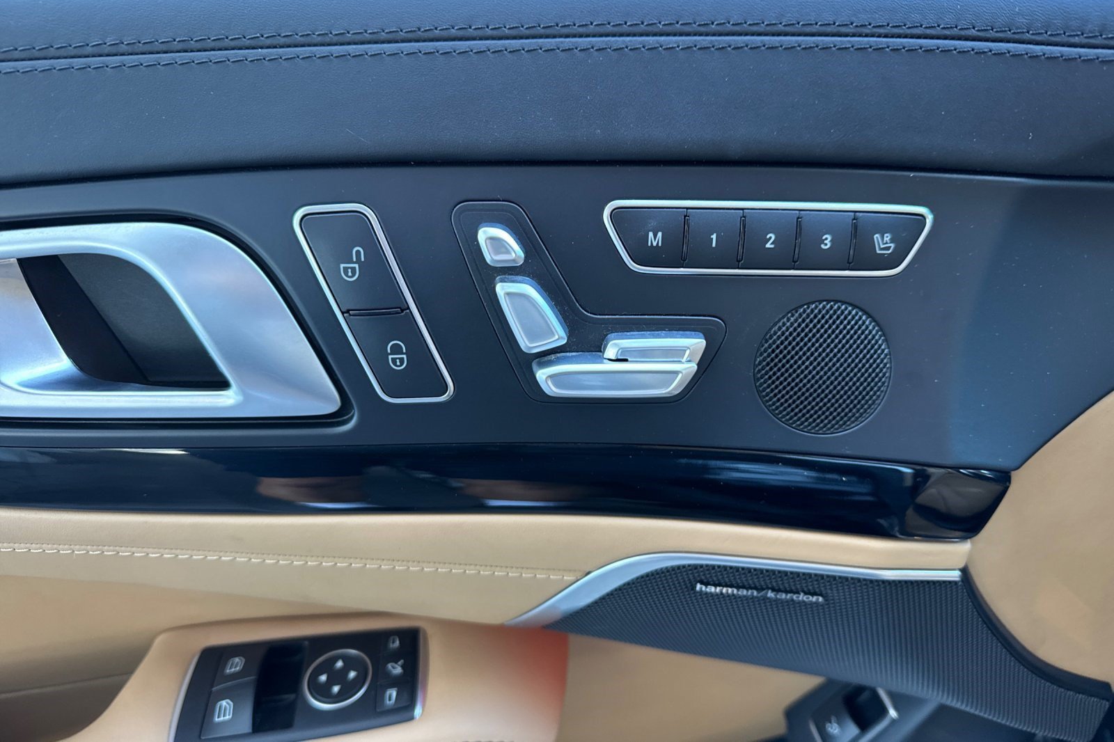 Certified 2017 Mercedes-Benz SL 550 image 28