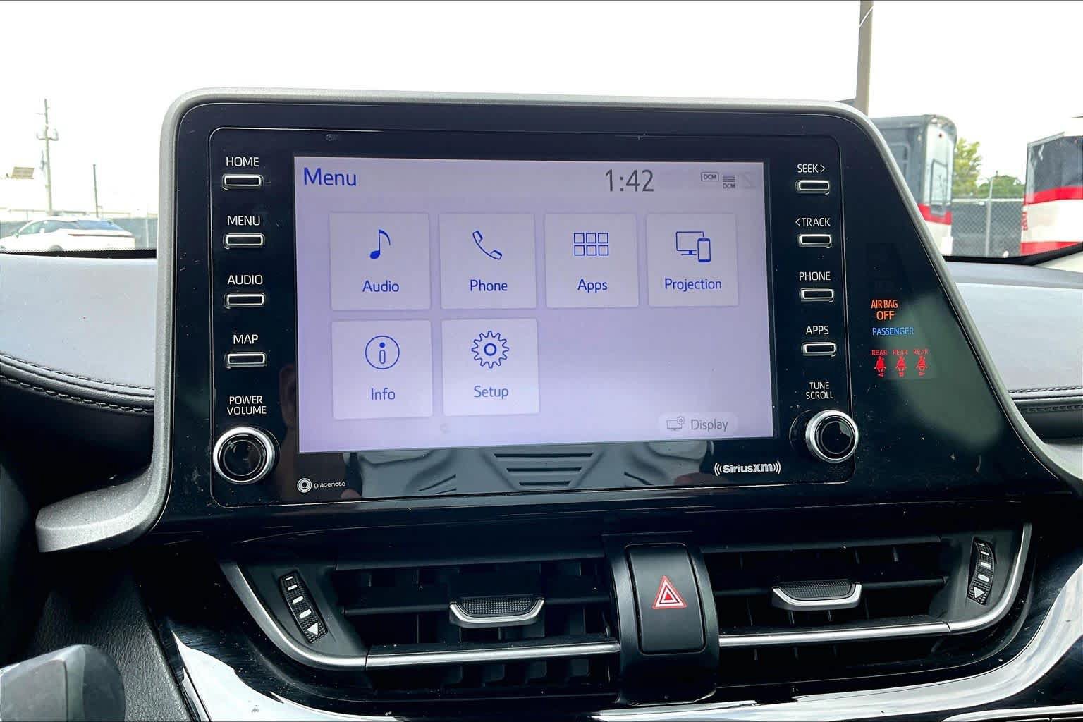 Used 2021 Toyota C-HR LE FWD image 31