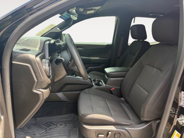 Used 2024 Chevrolet Colorado Trail Boss w/ Technology Package AWD/4WD image 10