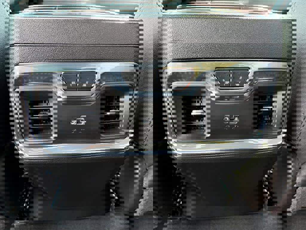 Used 2025 Chevrolet Silverado 2500 LTZ w/ Z71 Chrome Sport Edition image 10