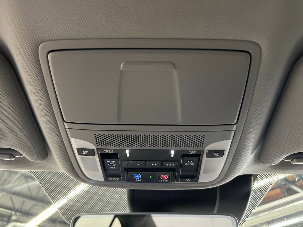 Used 2020 Acura TLX V6 w/ Technology Package FWD image 28