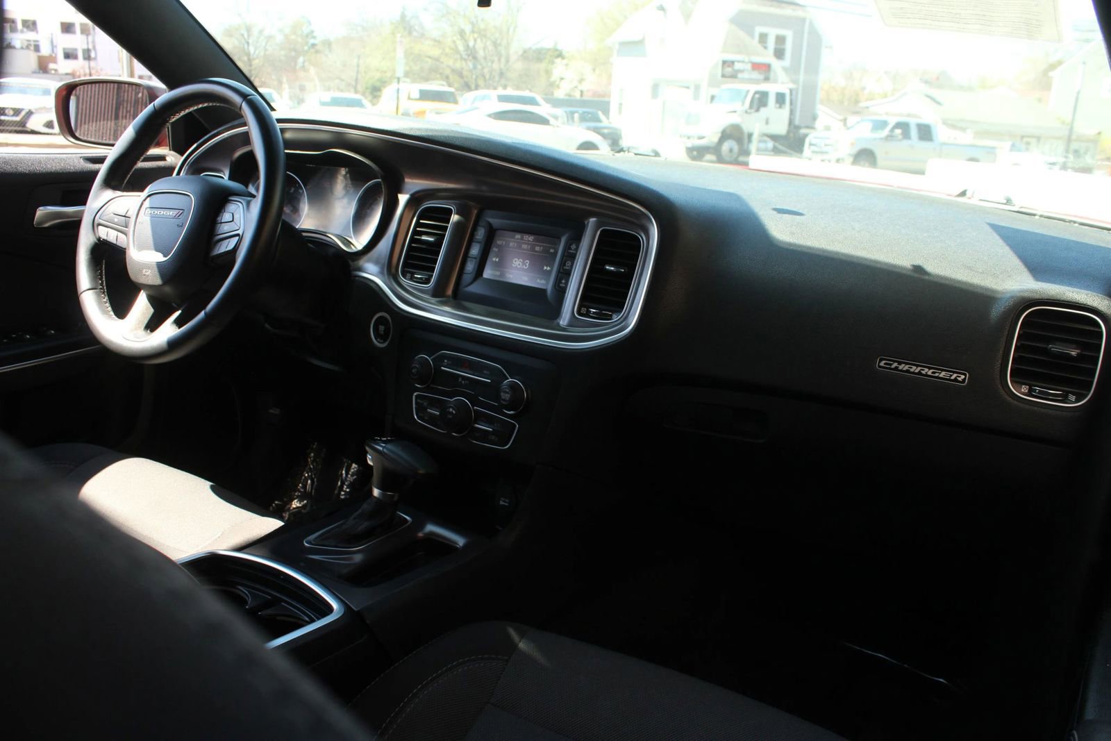 Used 2016 Dodge Charger SE w/ Popular Equipment Group image 13