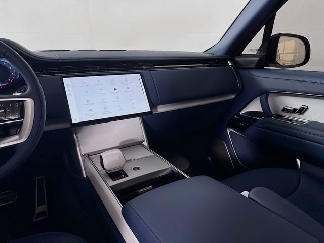 New 2026 Land Rover Range Rover SV image 26