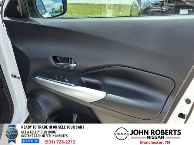 Used 2019 Nissan Kicks SR w/ SR Premium Package FWD image 19
