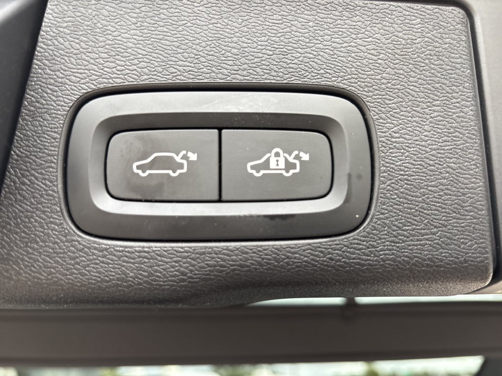 Used 2020 Volvo XC60 T5 Inscription FWD image 29