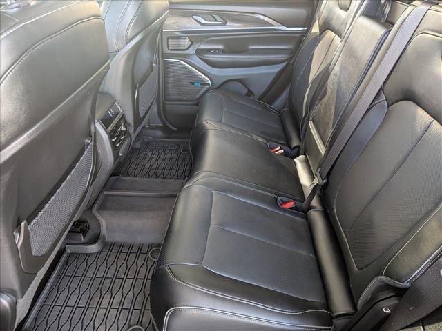 Used 2024 Jeep Grand Cherokee Overland w/ Trailer Tow Package image 19