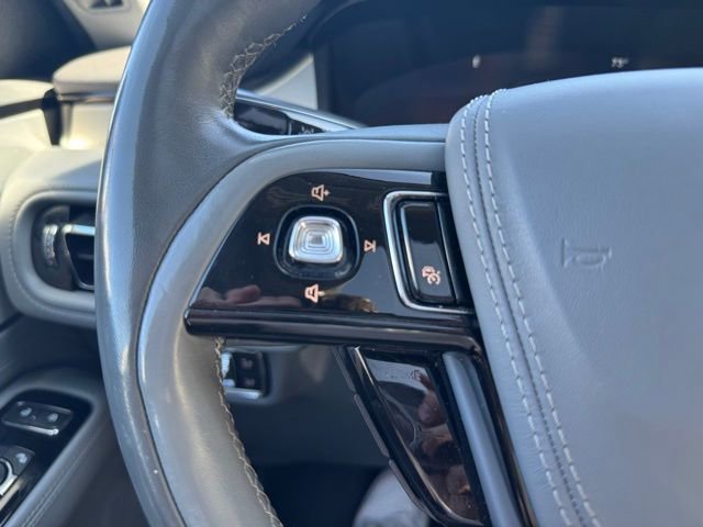 Used 2020 Lincoln Aviator Reserve w/ Equipment Group 202A image 27