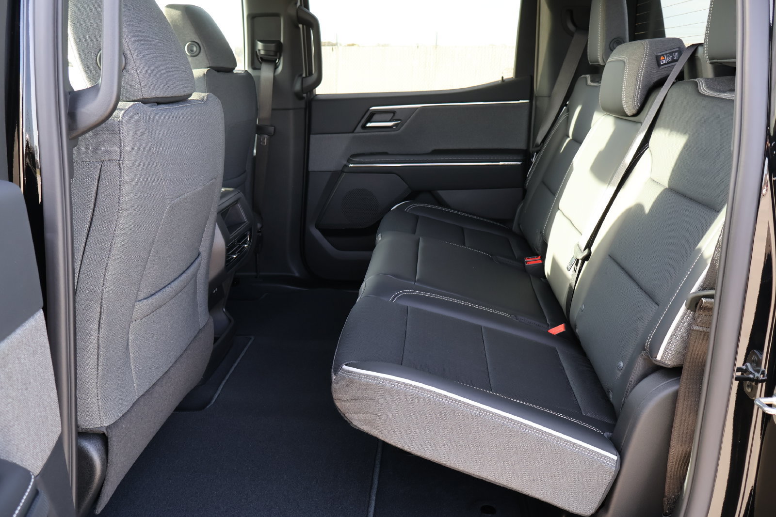 New 2026 GMC Sierra EV Elevation AWD/4WD image 7