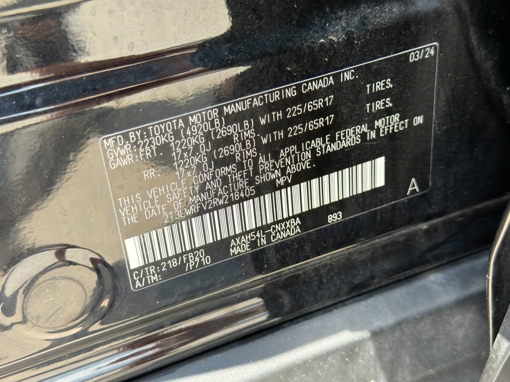 Used 2024 Toyota RAV4 LE AWD/4WD image 30