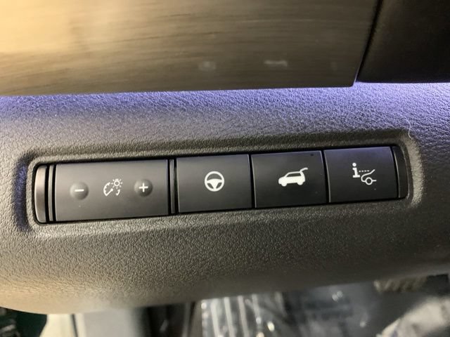 Used 2025 Nissan Pathfinder Platinum w/ Lighting Package (N93) AWD/4WD image 18