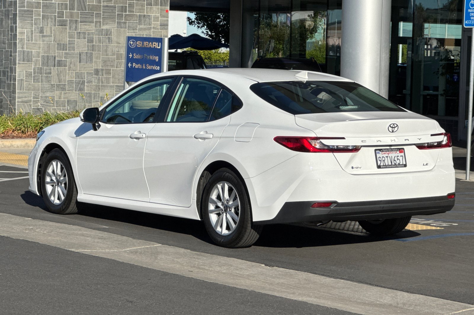 Used 2025 Toyota Camry LE w/ Convenience Package FWD image 6