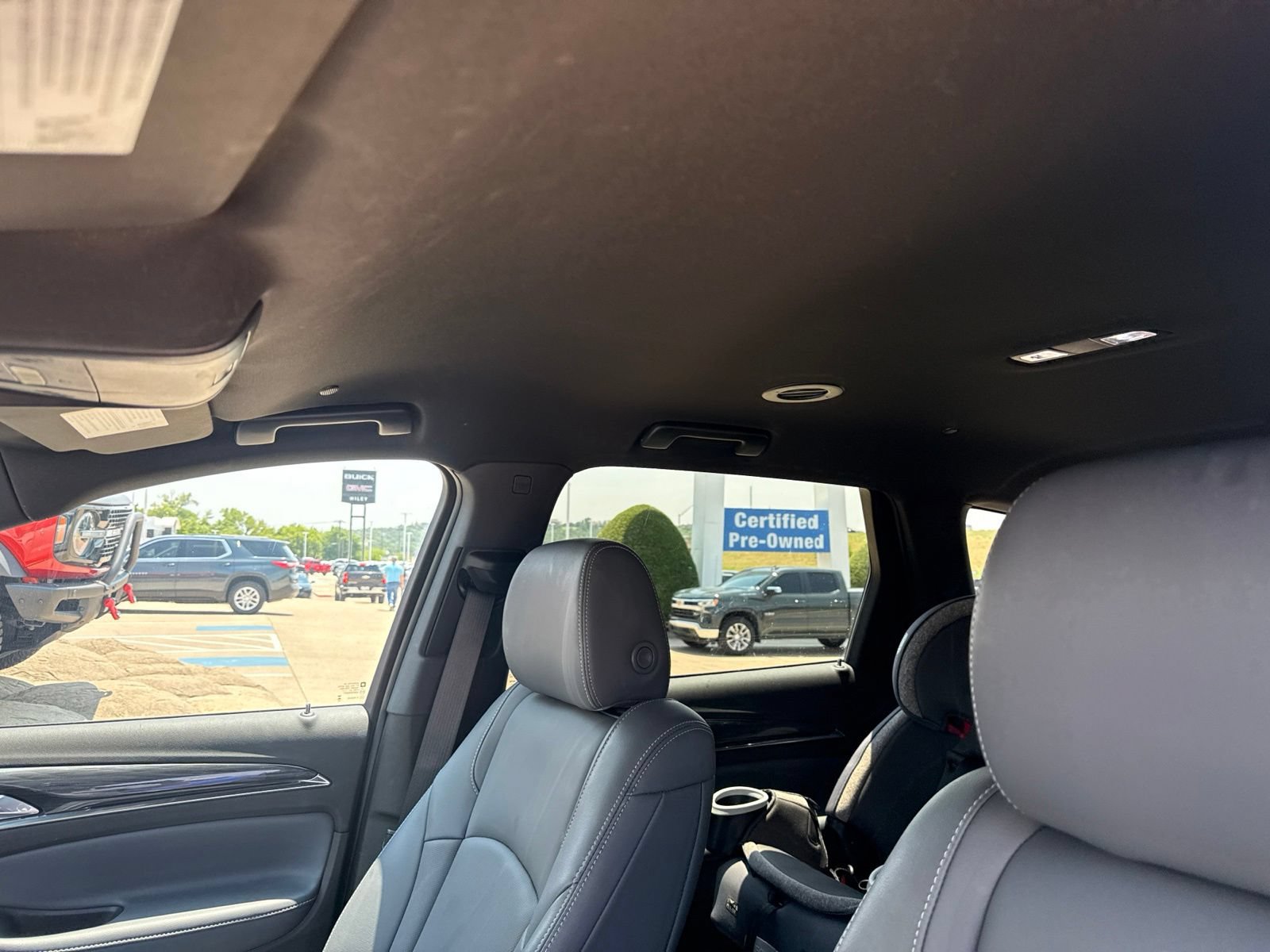 Used 2024 Buick Enclave Essence FWD image 15
